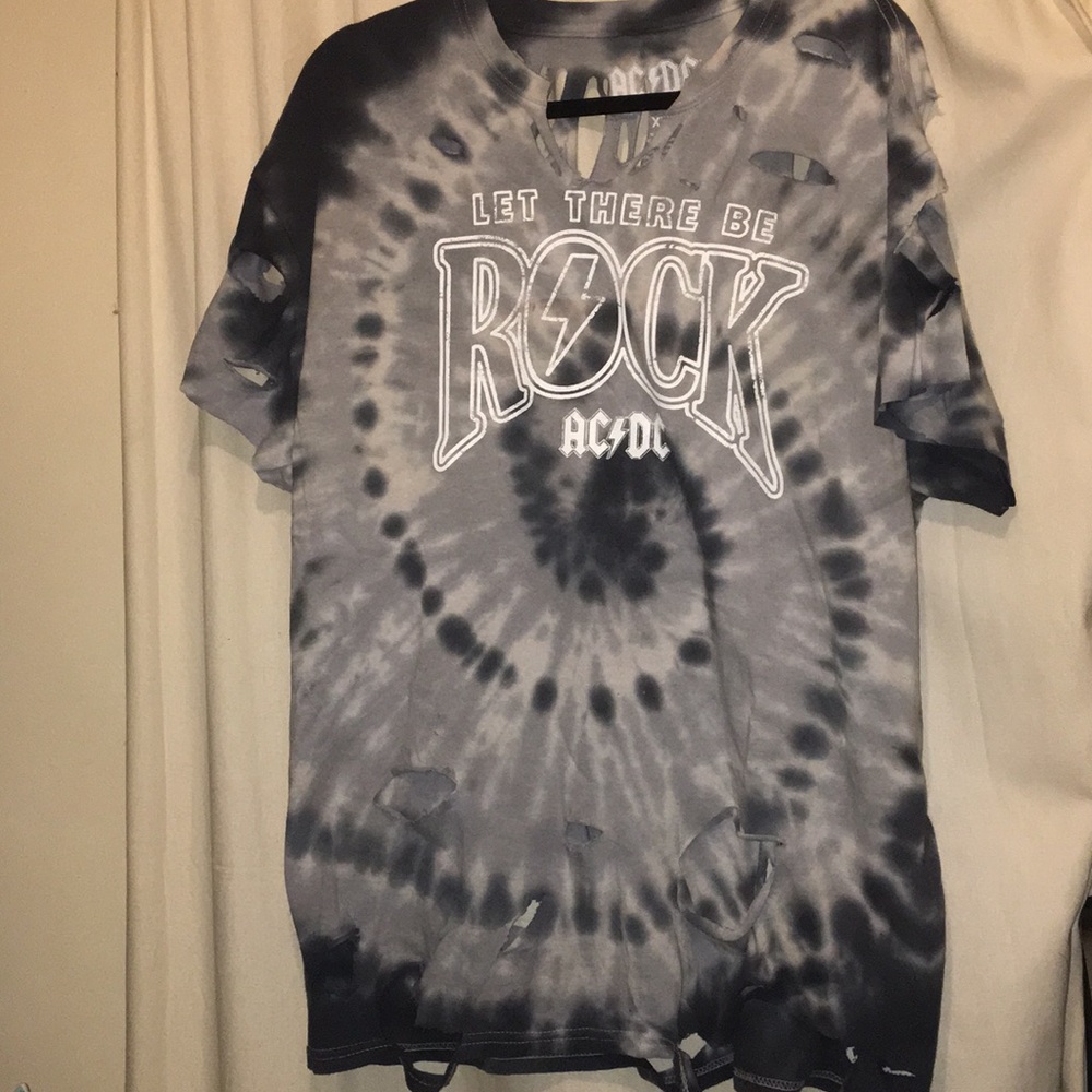 AC⚡️DC Destructed band tee